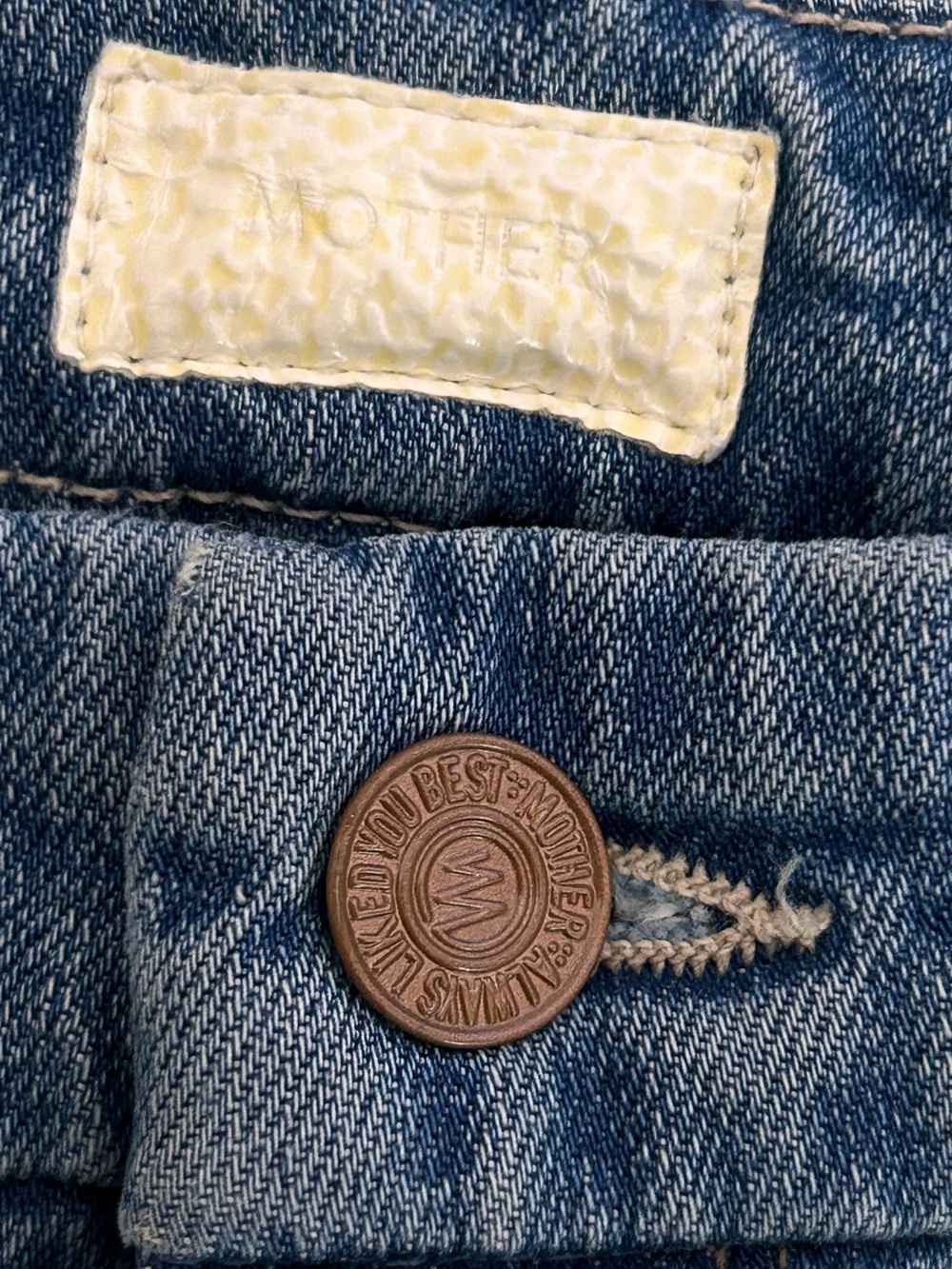 MOTHER JEANS “LOOKER ANKLE FRAY” - Picture 4 of 7